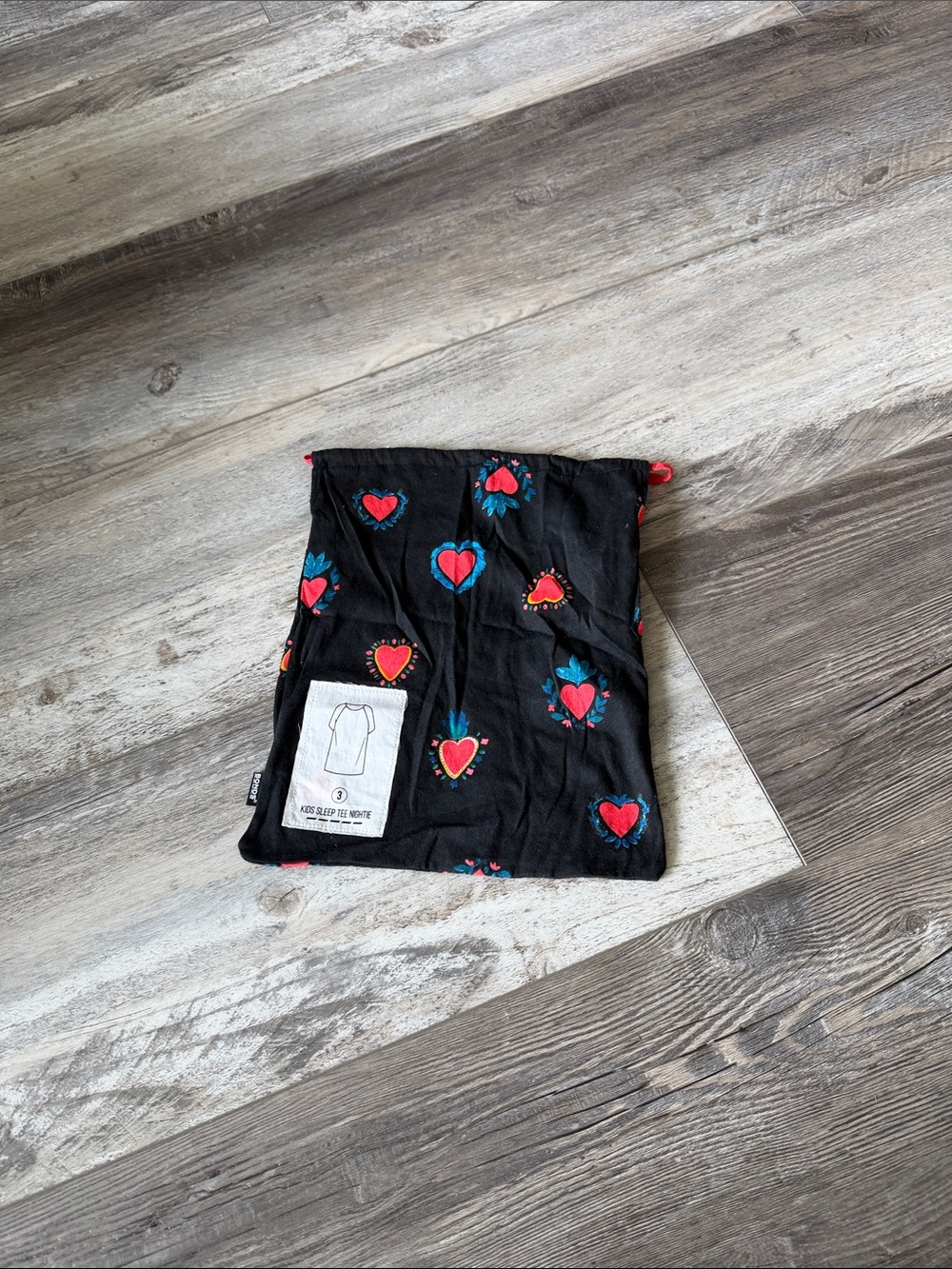 Bonds Black Heart Print Drawstring Bag